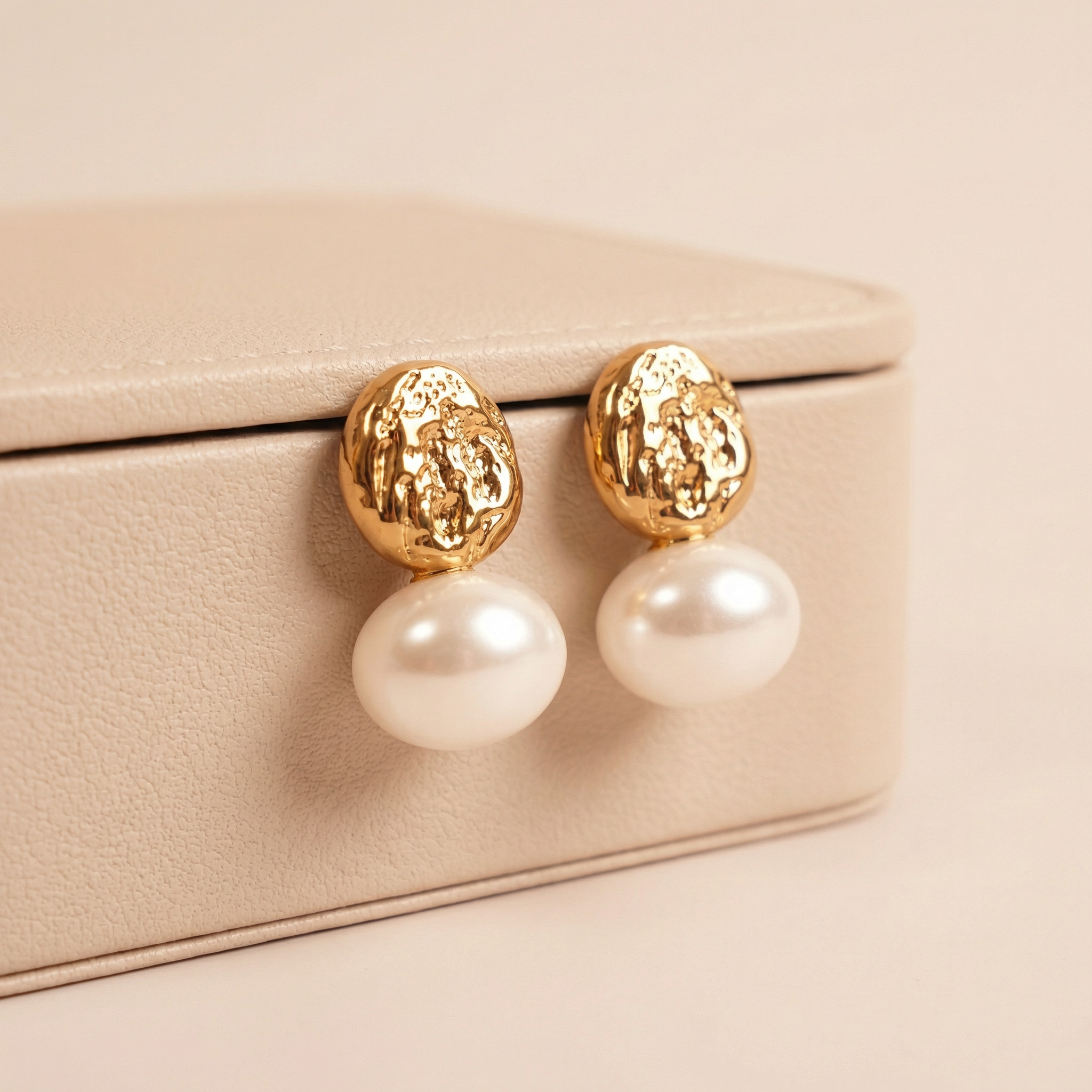 Luna Pearl Drop 18 Carat Gold Finished PVD Coated Anti-Tarnish Earrings
