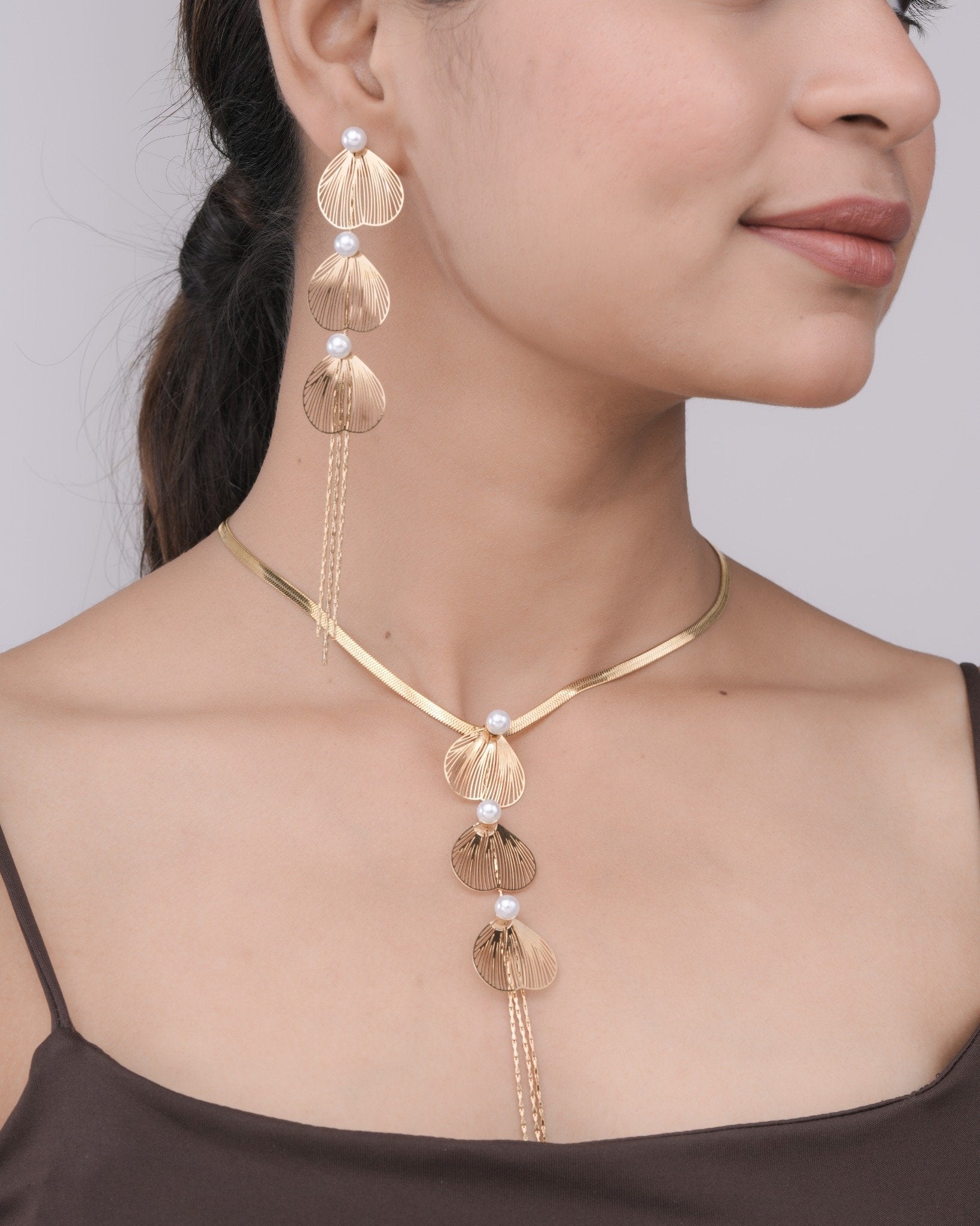 Pearl Petal Cascade 18 Carat Gold Finished PVD Coated Anti-Tarnish Set