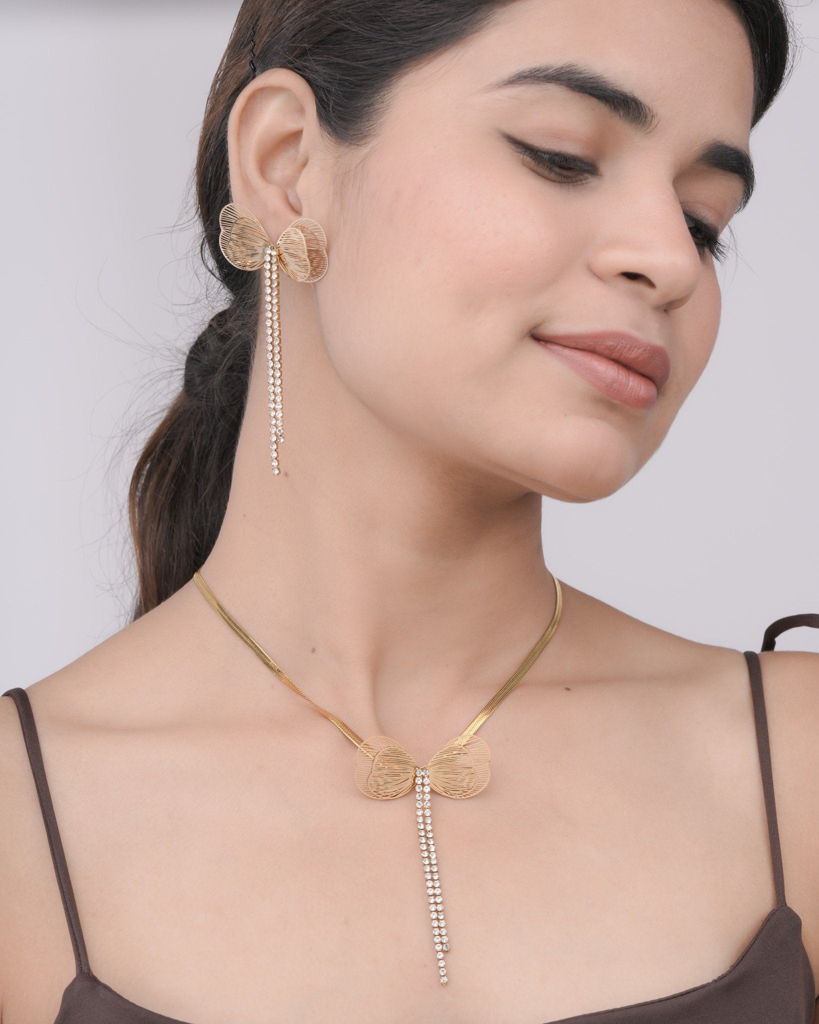 Golden Bowfall Sparkle 18 Carat Gold Finished PVD Coated Anti-Tarnish Set