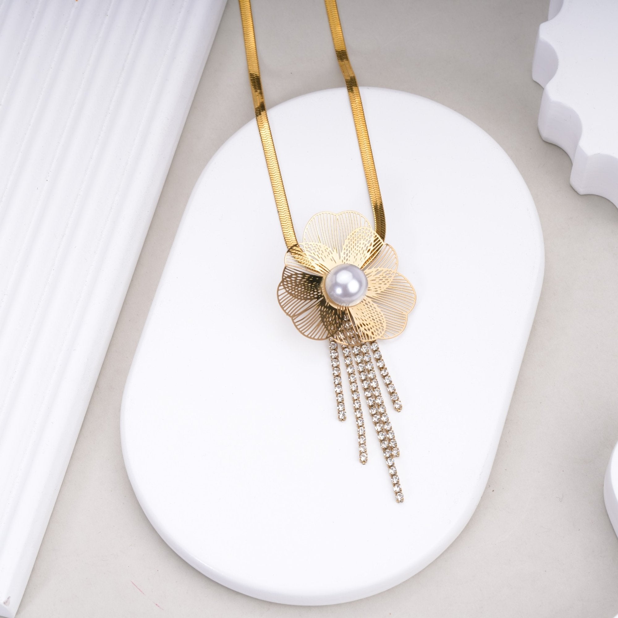 Pearl Bloom Cascade 18 Carat Gold Finished PVD Coated Anti-Tarnish Necklace