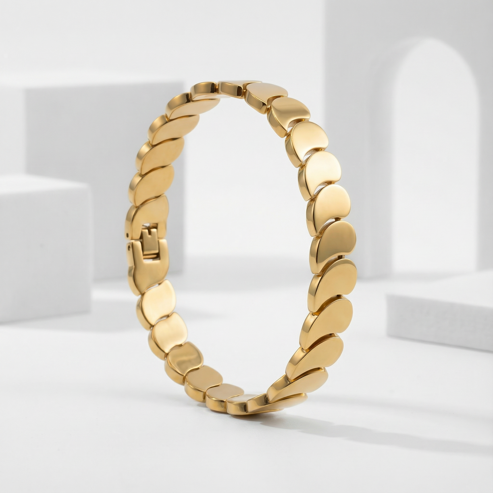 Golden Petal Link 18 Carat Gold Finished PVD Coated Anti-Tarnish Bracelet