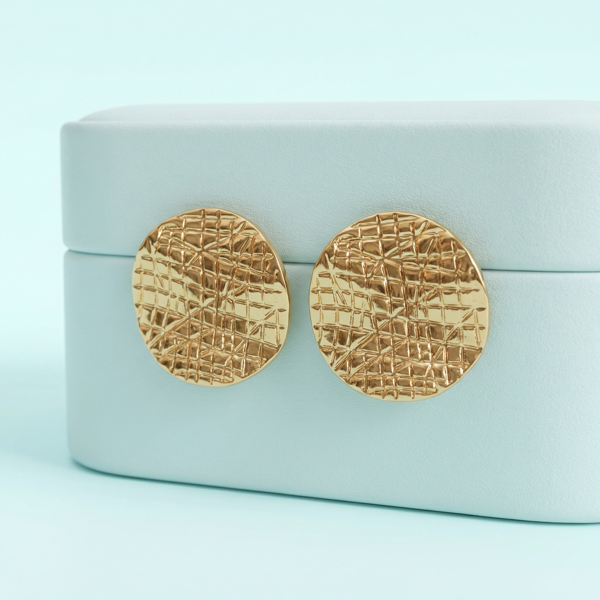 Textura Circle Stud 18 Carat Gold Finished PVD Coated Anti-Tarnish Earrings