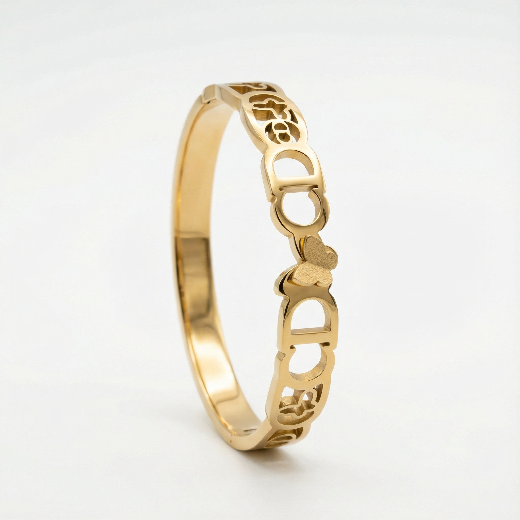 Butterfly Charm Gold 18 Carat Gold Finished PVD Coated Anti-Tarnish Bracelet