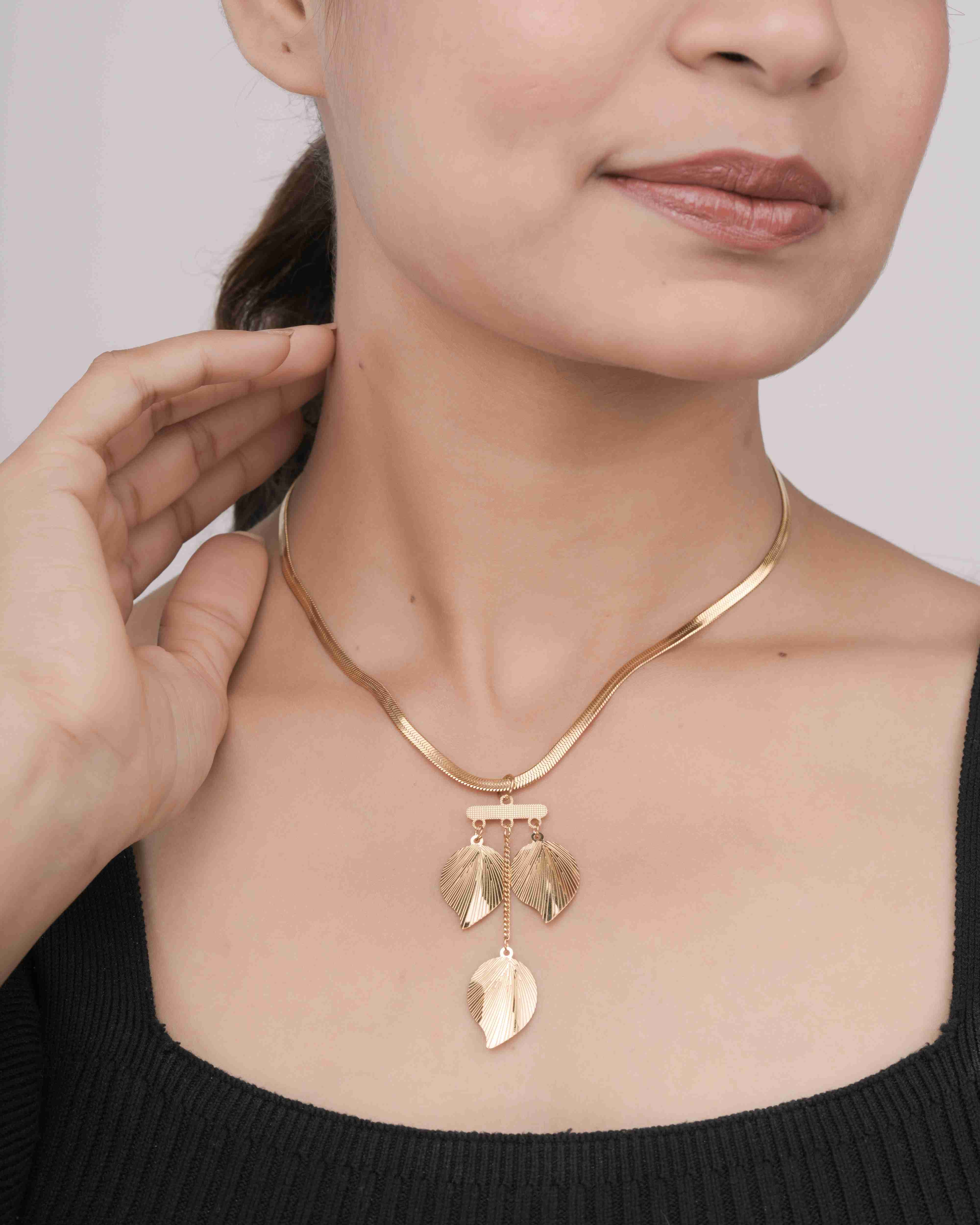 Gold Leaf 18 Carat Gold Finished PVD Coated Anti-Tarnish Necklace