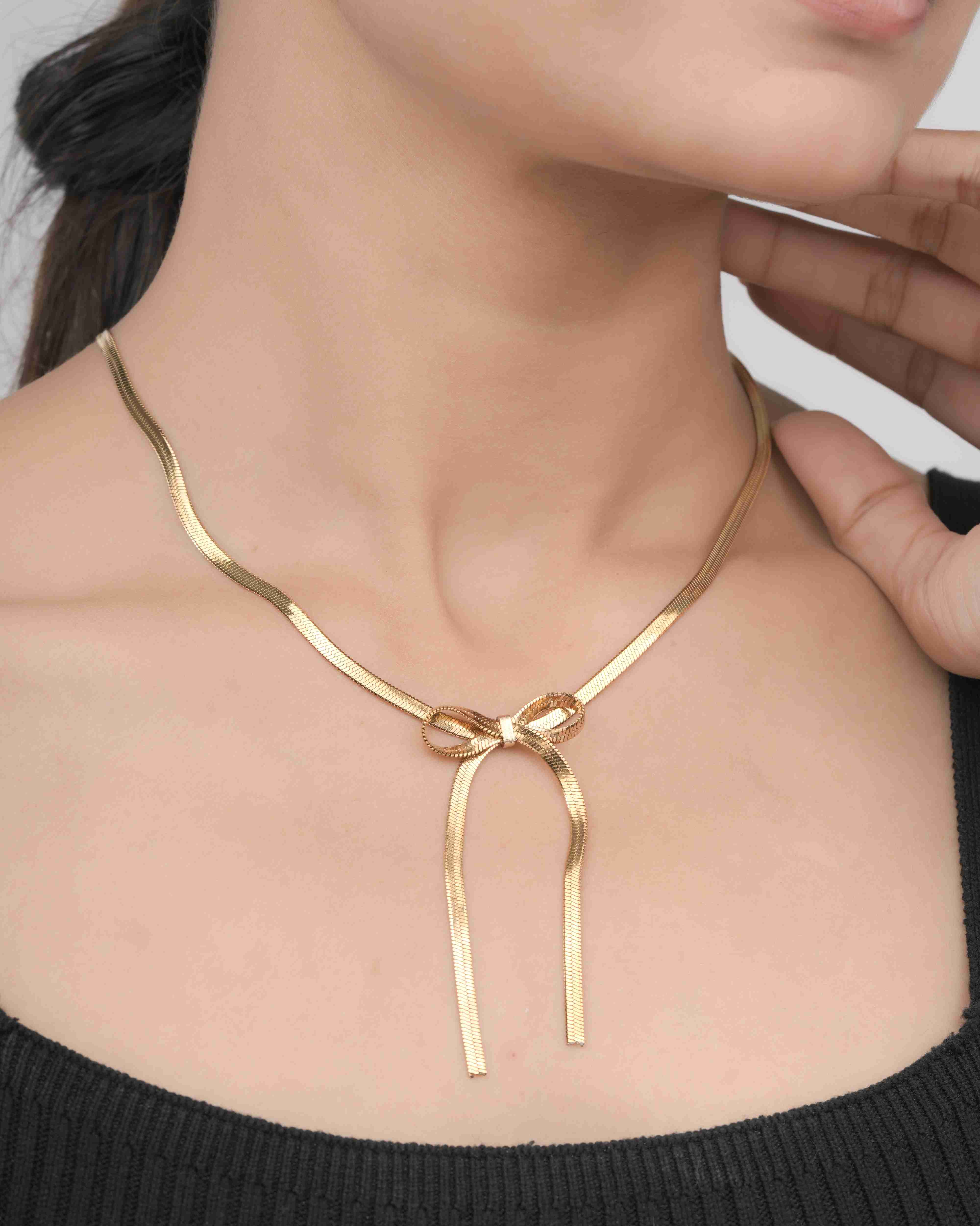 Golden Knot 18 Carat Gold Finished PVD Coated Anti-Tarnish Necklace