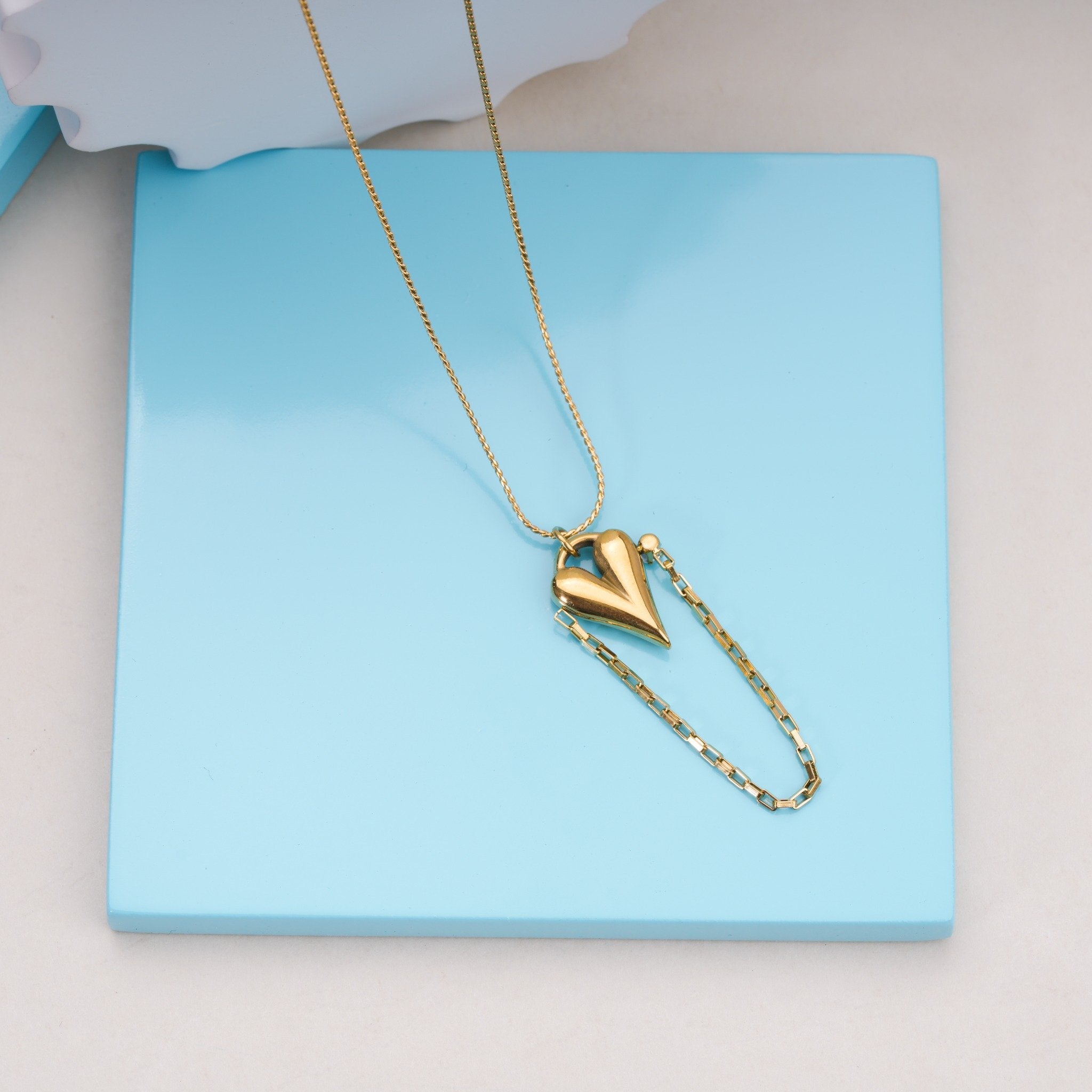 Luxe Heart Lock 18 Carat Gold Finished PVD Coated Anti-Tarnish Necklace