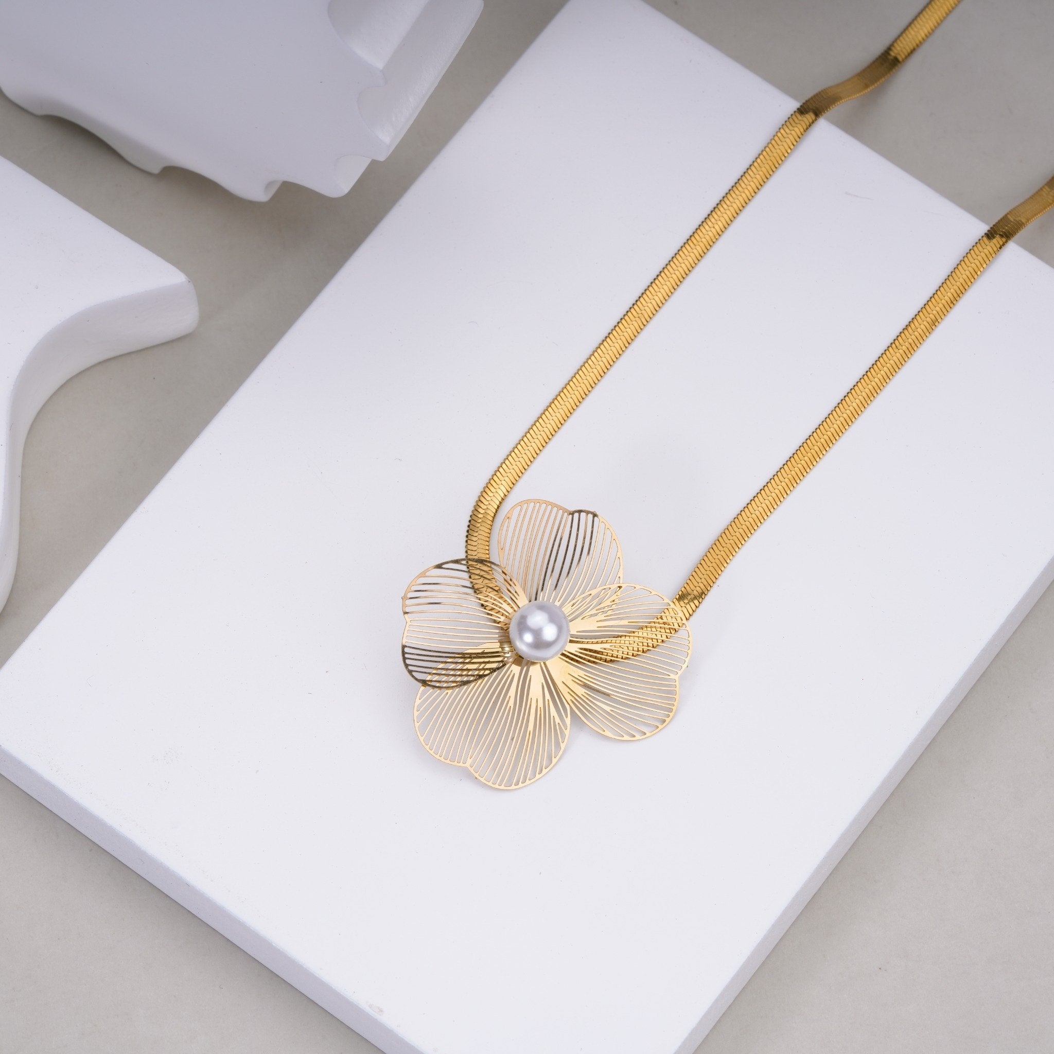 Pearl Bloom 18 Carat Gold Finished PVD Coated Anti-Tarnish Necklace