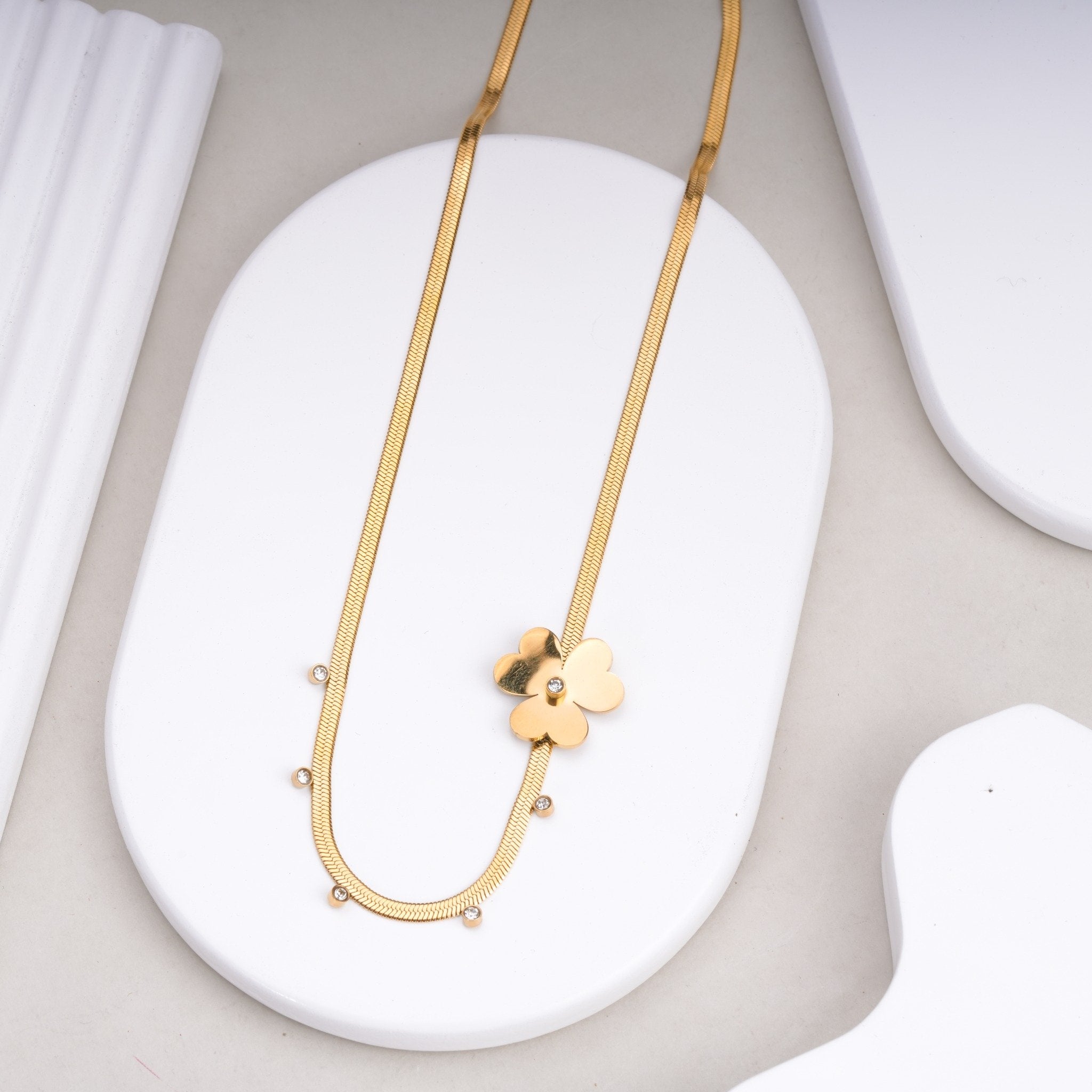 Solène Bloomline 18 Carat Gold Finished PVD Coated Anti-Tarnish Necklace