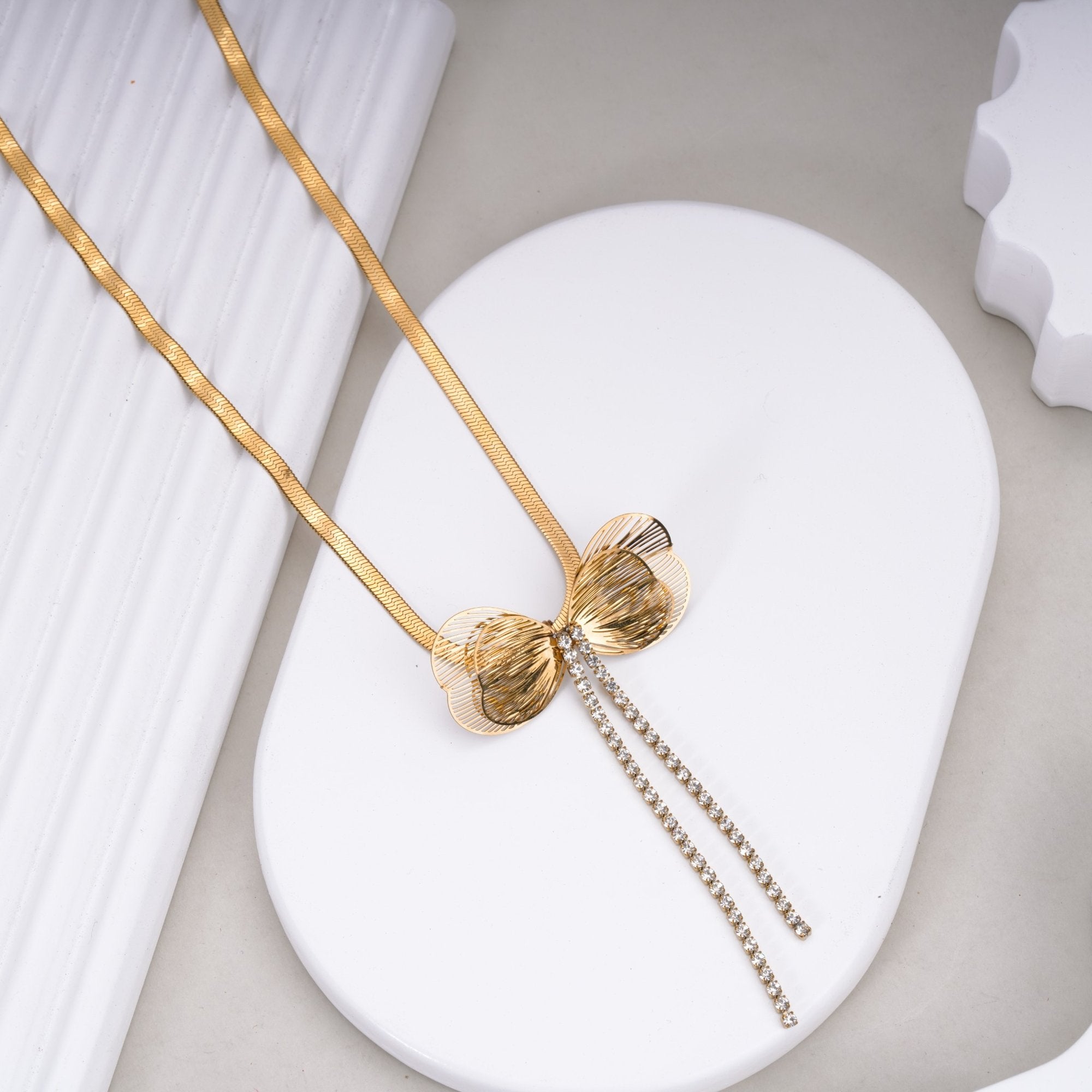 Golden Bow Cascade 18 Carat Gold Finished PVD Coated Anti-Tarnish Necklace