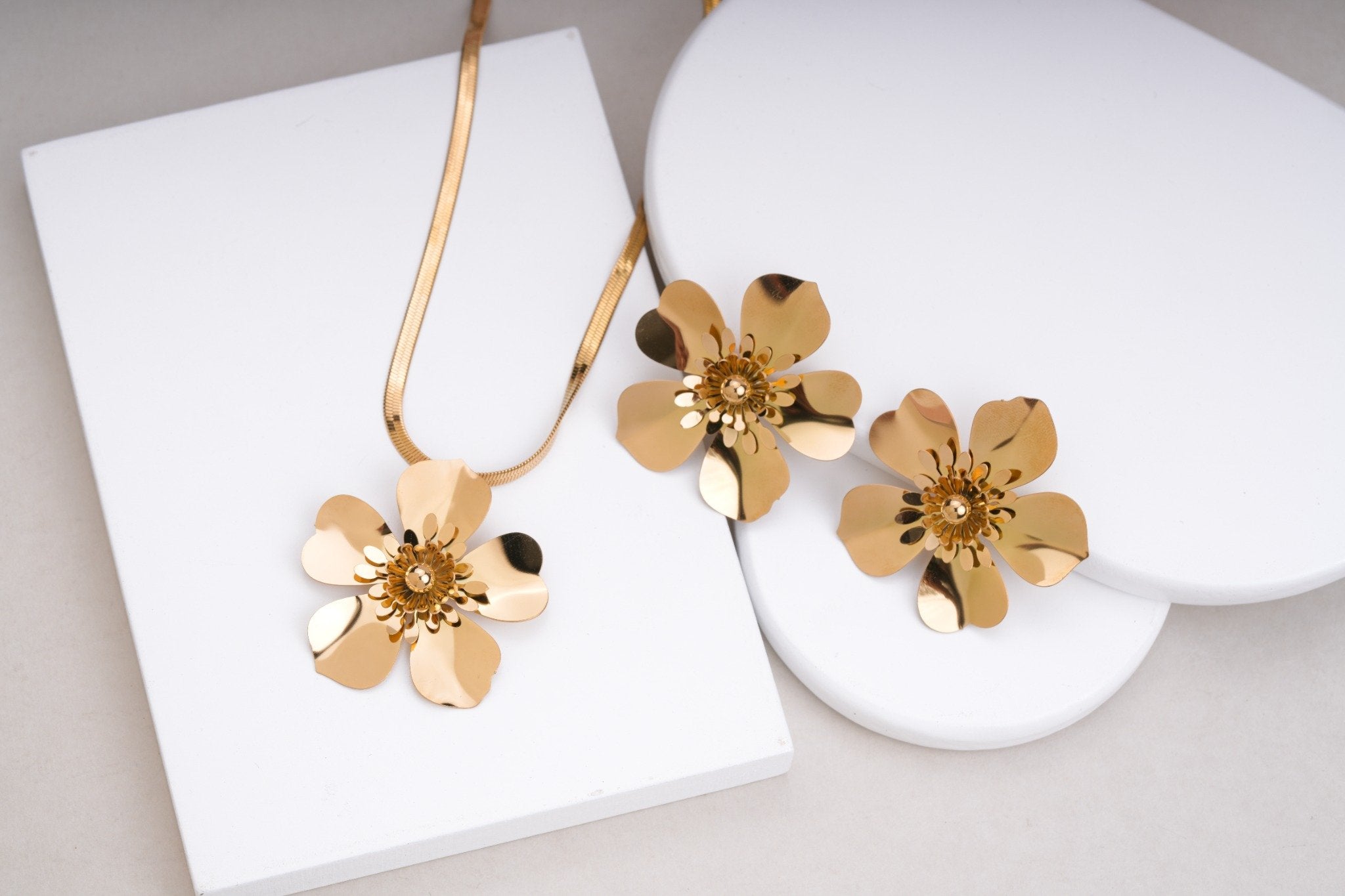 Golden Bloom Classic 18 Carat Gold Finished PVD Coated Anti-Tarnish Set