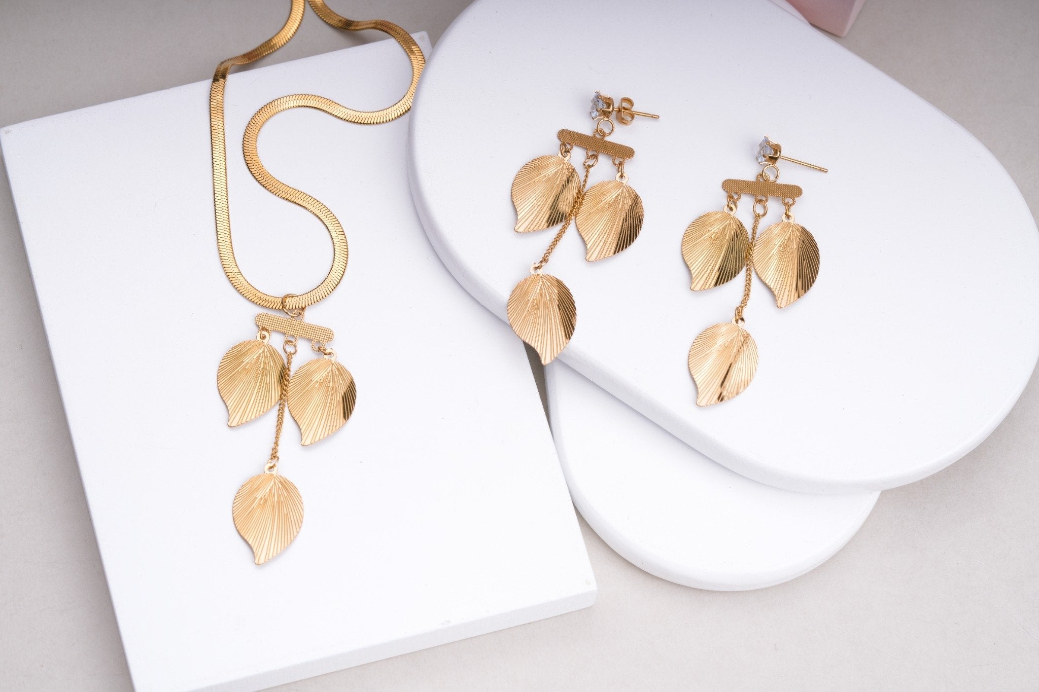 Golden Leaffall Elegance 18 Carat Gold Finished PVD Coated Anti-Tarnish Set