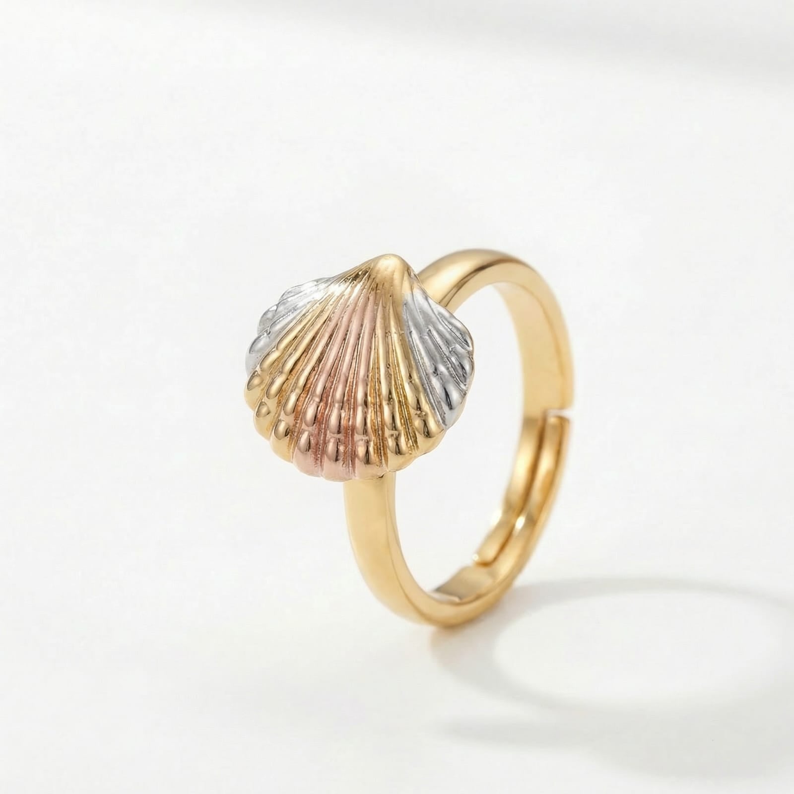 Seashell Harmony 18 Carat Gold Finished PVD Coated Anti-Tarnish Ring