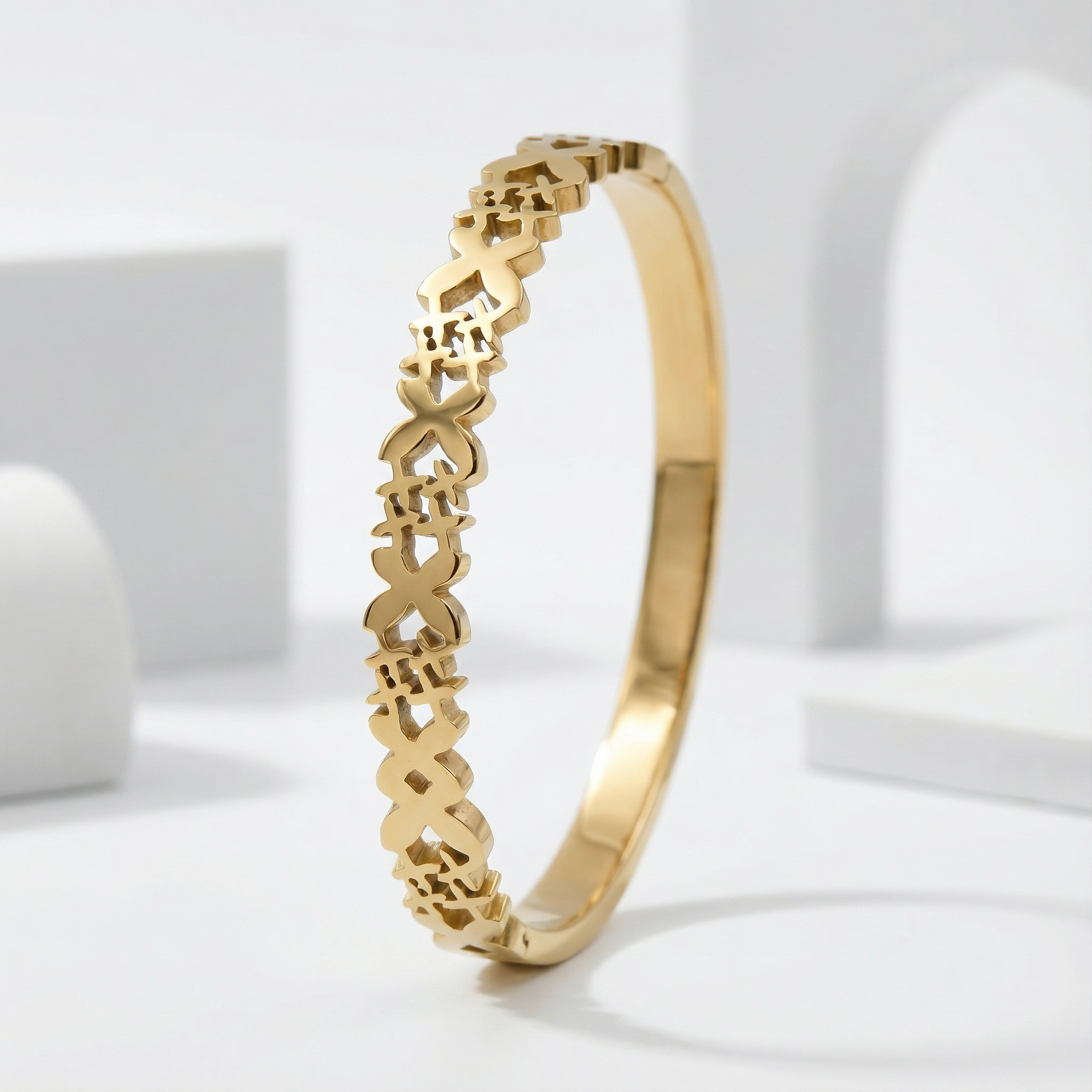 Butterfly Grace Gold 18 Carat Gold Finished PVD Coated Anti-Tarnish Bracelet