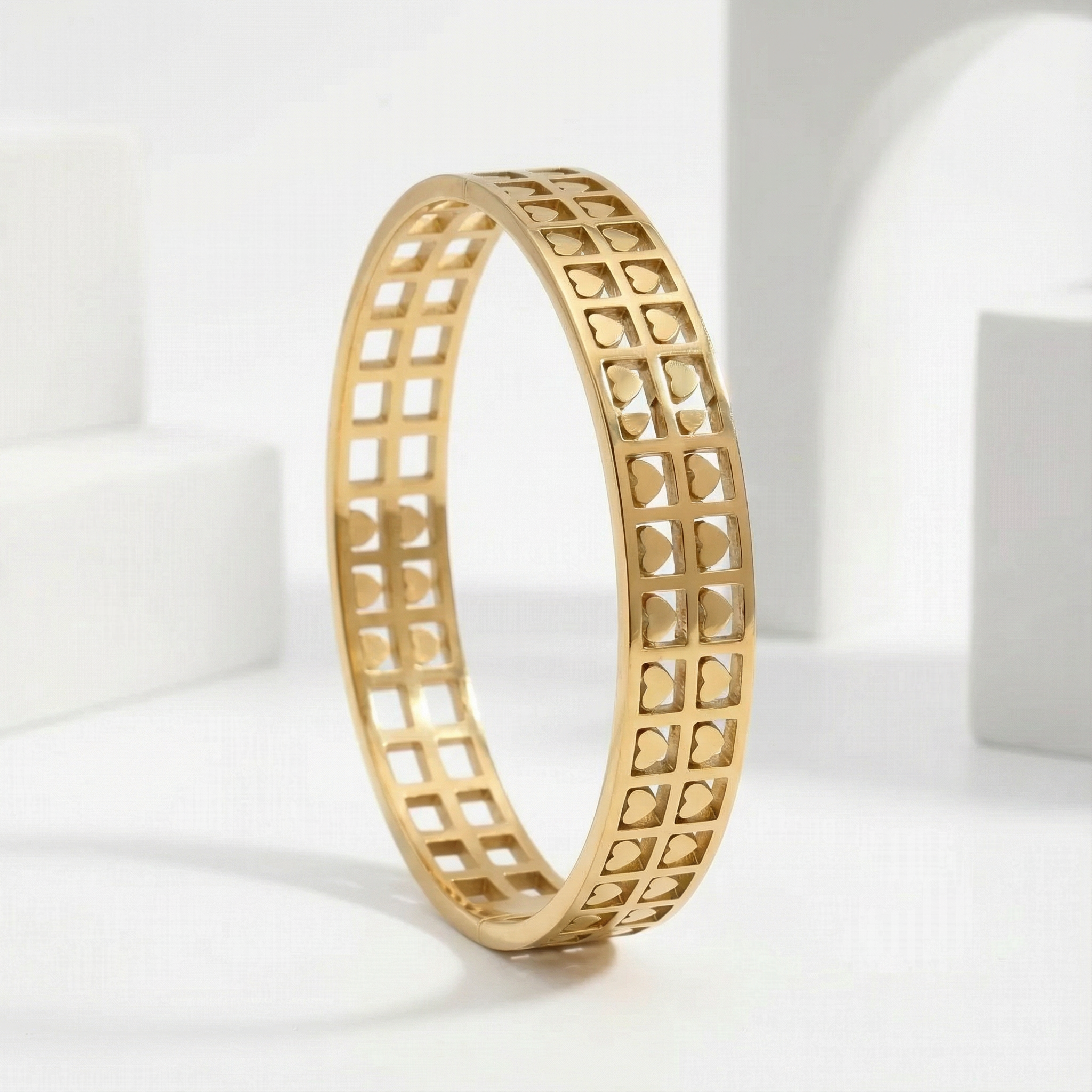 Golden Heart Grid 18 Carat Gold Finished PVD Coated Anti-Tarnish Bracelet